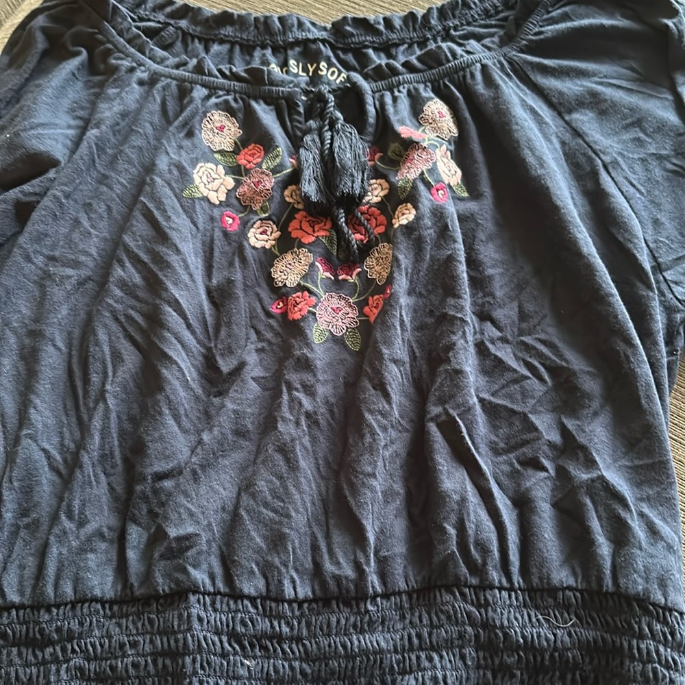 AE tee